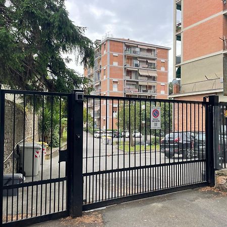 Appartamento Con Parcheggio Vicino Alla Stazione E Centro La Spezia Kültér fotó